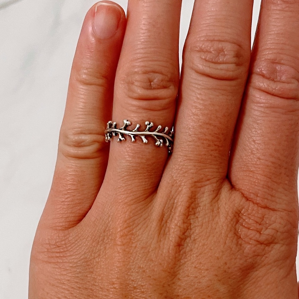 Vine Ring